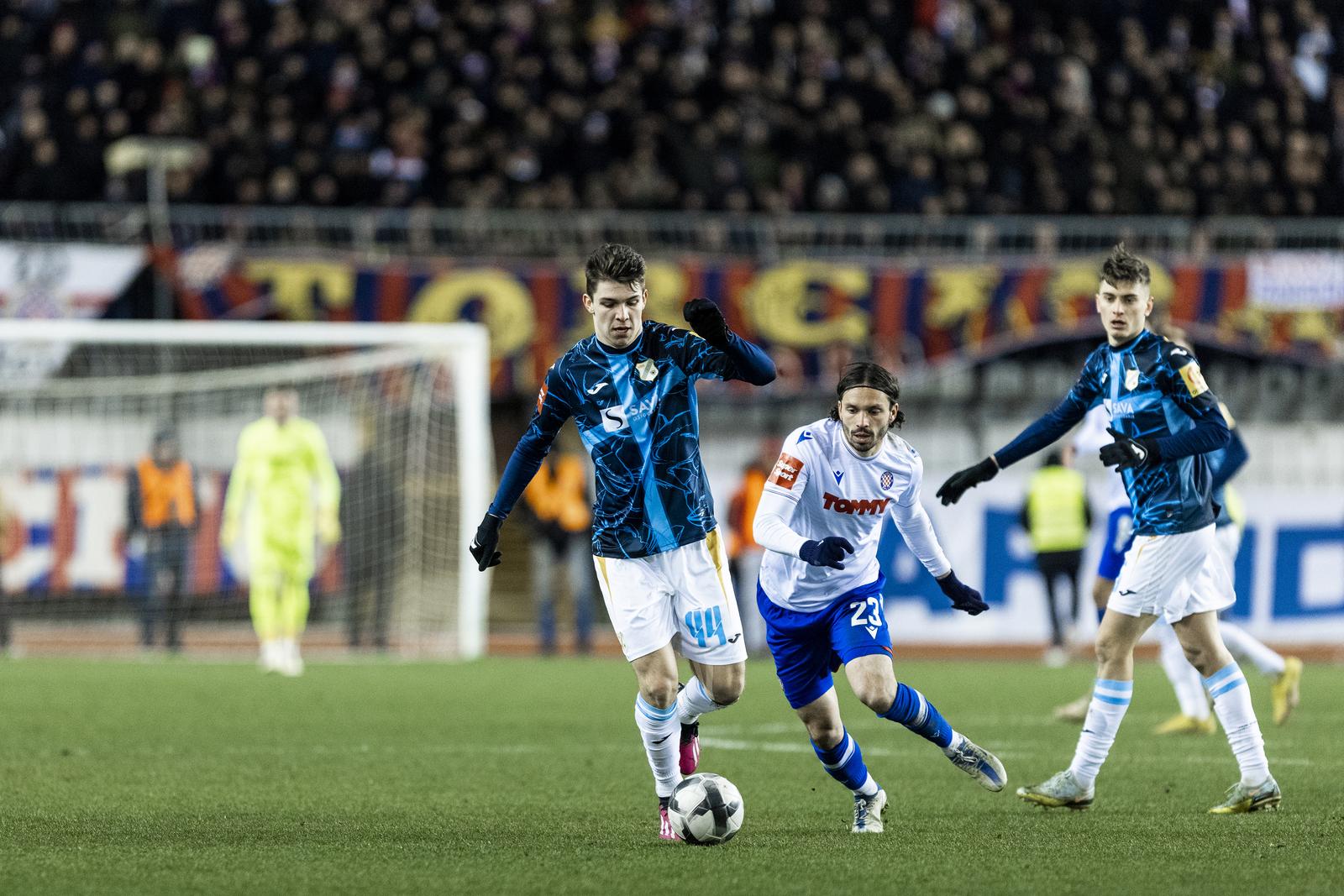 Susret 20. kola SuperSport HNL-a između Hajduka i Rijeke Susret 20. kola SuperSport HNL-a između Hajduka i Rijeke