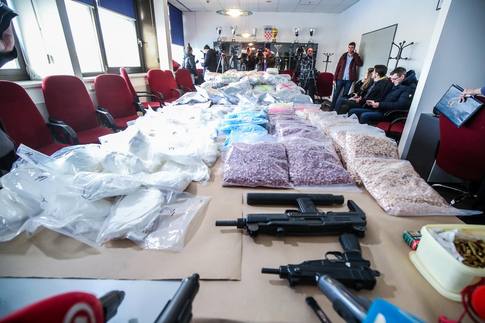 Zagreb: Policija zaplijenila više od 400 kilograma droge Zagreb: Policija zaplijenila više od 400 kilograma droge