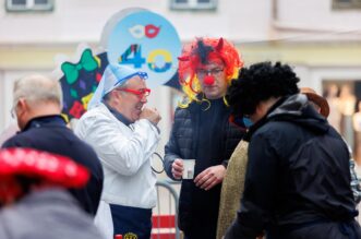 Rijeka: Gradonačelnik Marko Filipović pridružio se humanitarnim karnevalskim manifestacijama