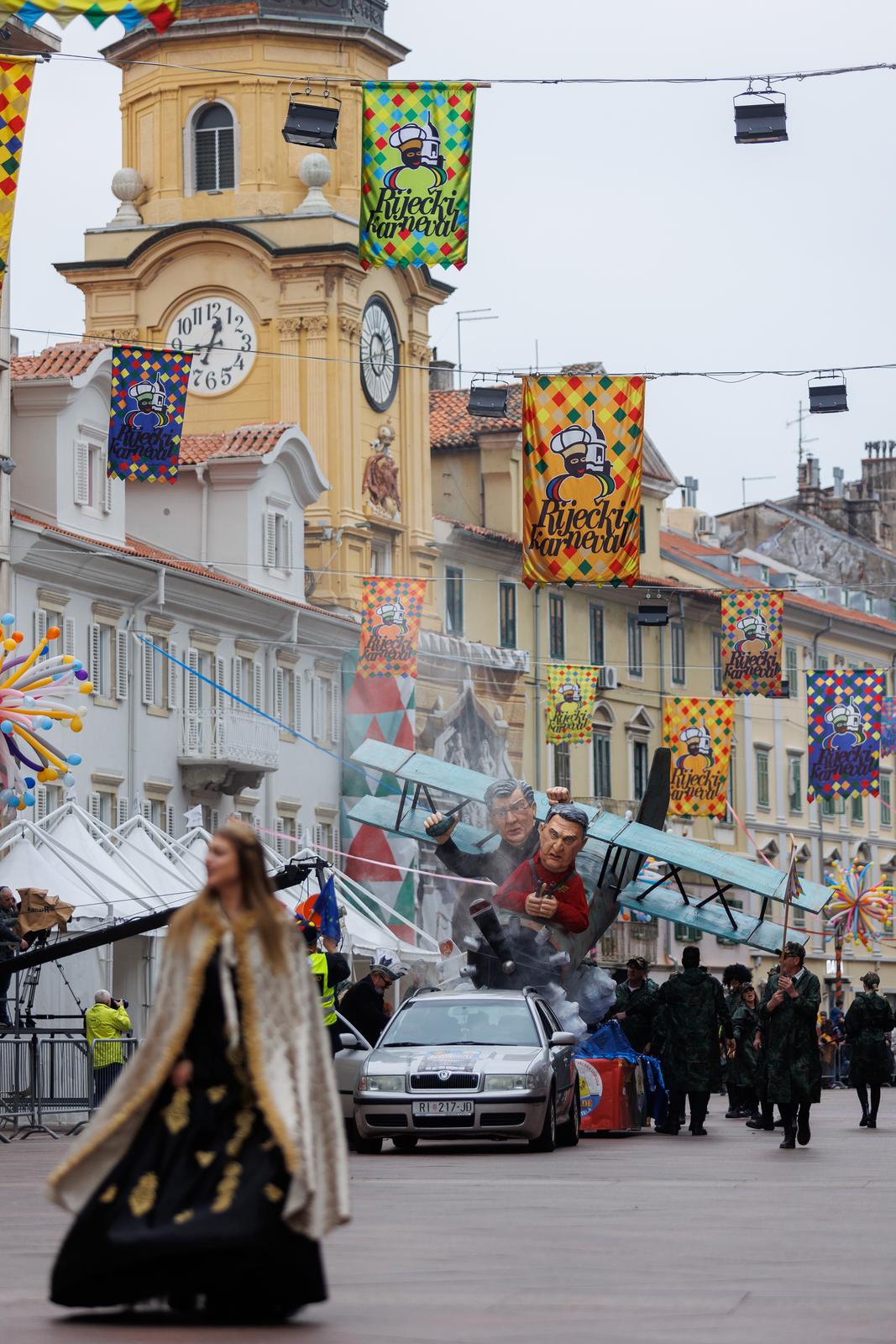 Rijeka: Oko devet tisuća maškara sudjelovalo na tradicionalnom Riječkom karnevalu