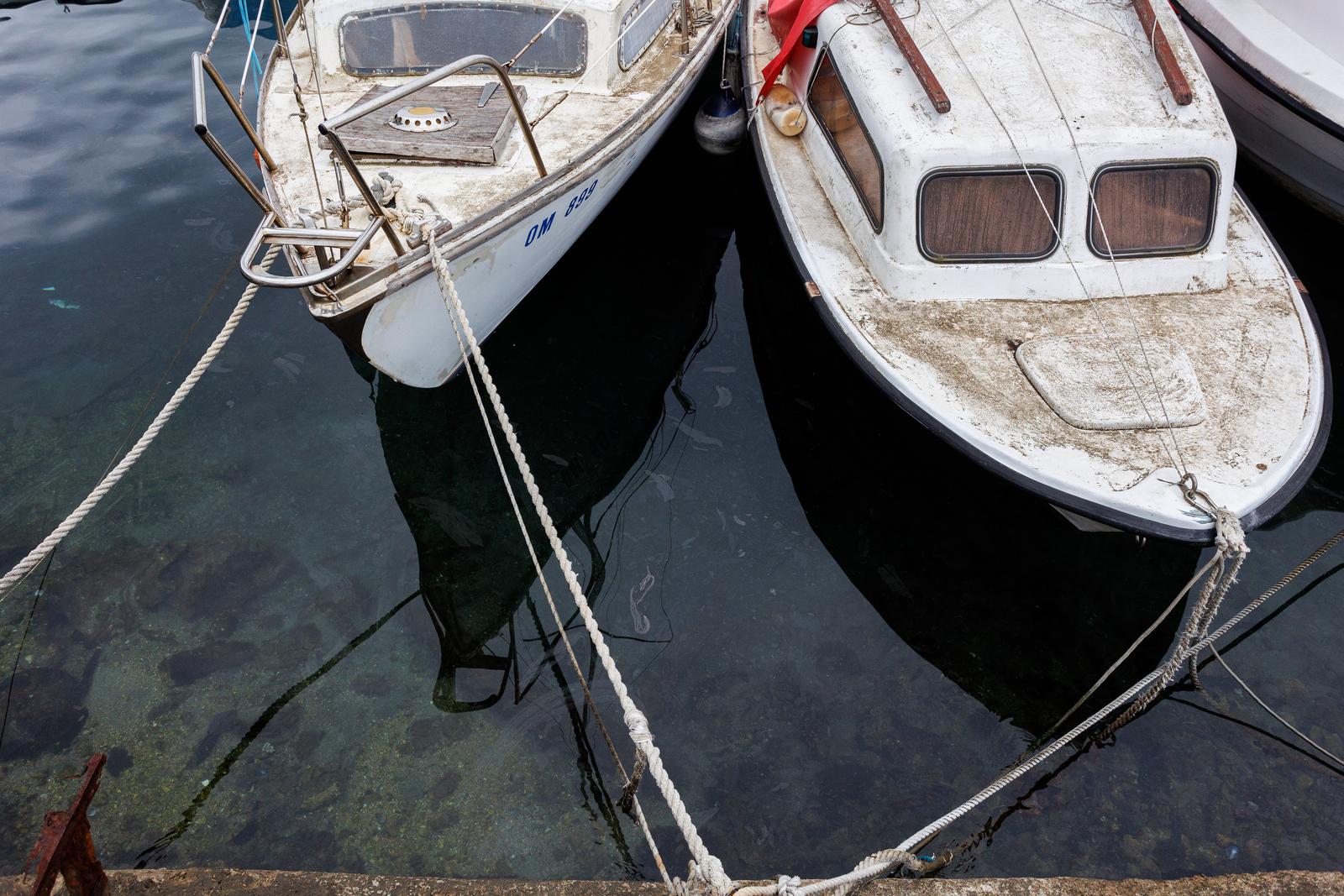 Omišalj: Onečišćenje mora u uvali Pesja u blizini LNG terminala Omišalj: Onečišćenje mora u uvali Pesja u blizini LNG terminala
