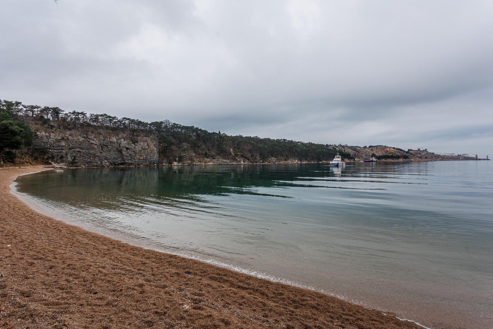 Omišalj: Onečišćenje mora u uvali Pesja u blizini LNG terminala Omišalj: Onečišćenje mora u uvali Pesja u blizini LNG terminala