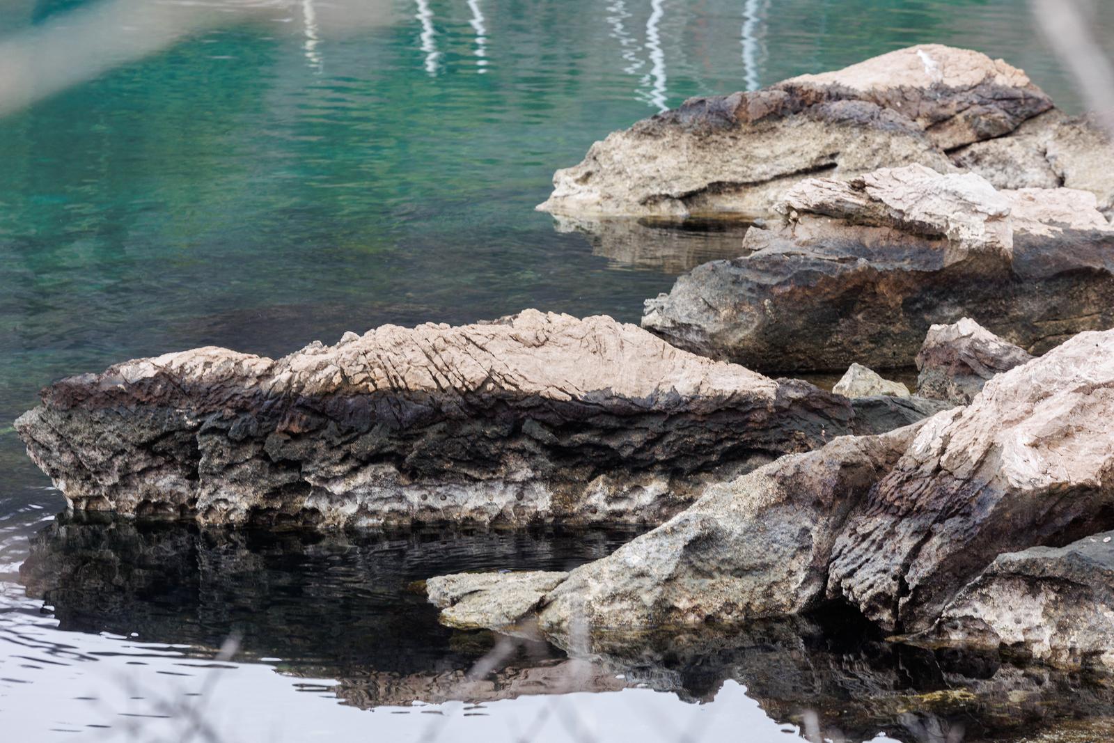 Omišalj: Onečišćenje mora u uvali Pesja u blizini LNG terminala Omišalj: Onečišćenje mora u uvali Pesja u blizini LNG terminala