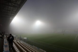 U 23. kolu SuperSport HNL-a sastali se Rijeka i Slaven, zagrijavanje
