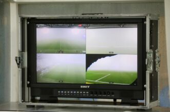 U 23. kolu SuperSport HNL-a sastali se Rijeka i Slaven, zagrijavanje