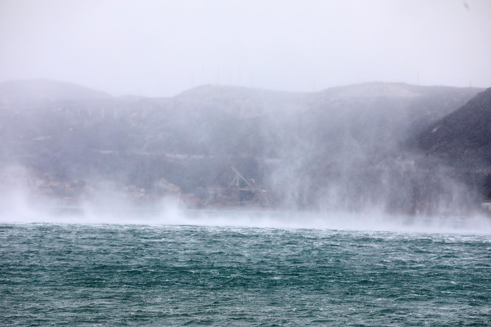 Olujna bura u Bakarskom zaljevu
