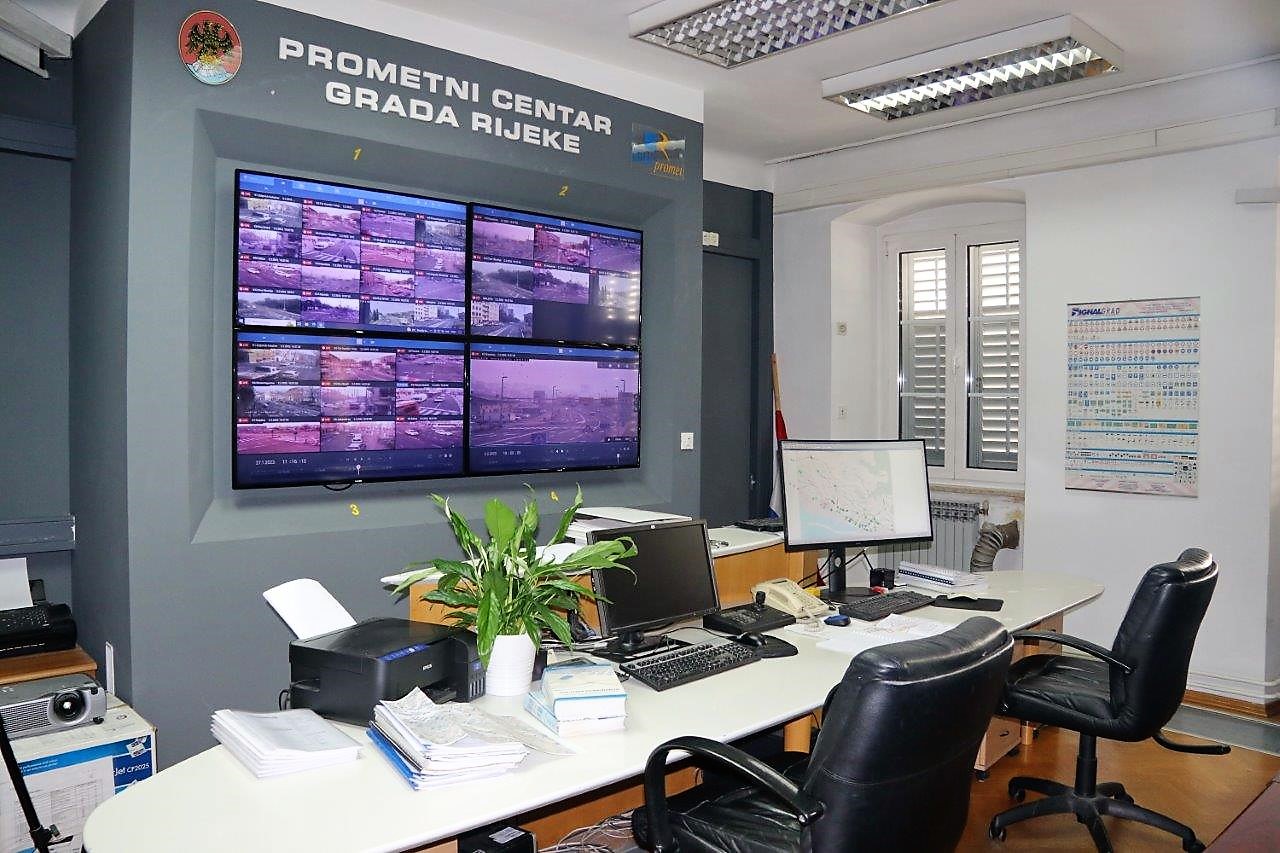 Sandra-Krpan-u-posjetu-Prometnom-centru-Rijeka-plusa-1