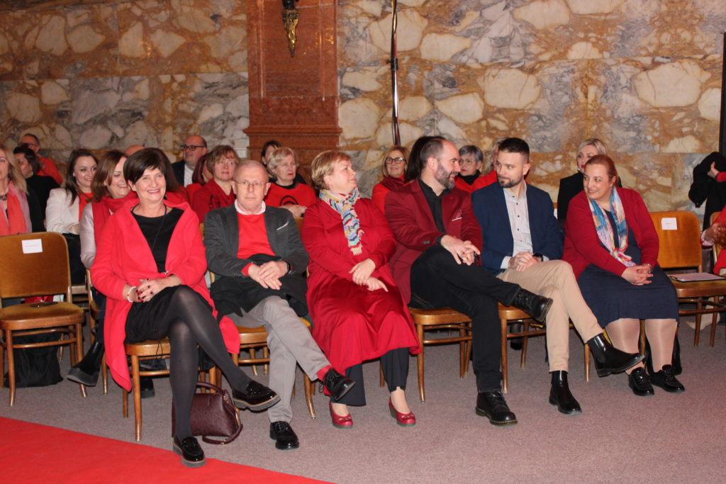 pgž dan crvenih haljina 12 pgž dan crvenih haljina 12