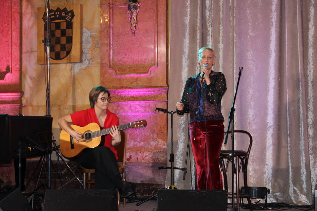 pgž dan crvenih haljina 122 pgž dan crvenih haljina 122