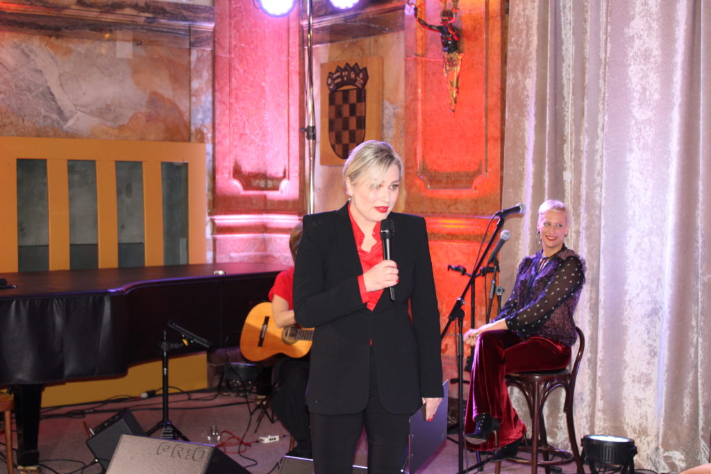 pgž dan crvenih haljina 19 pgž dan crvenih haljina 19