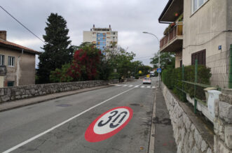 rijeka plus termoplastika kolnik pjesacki (6)