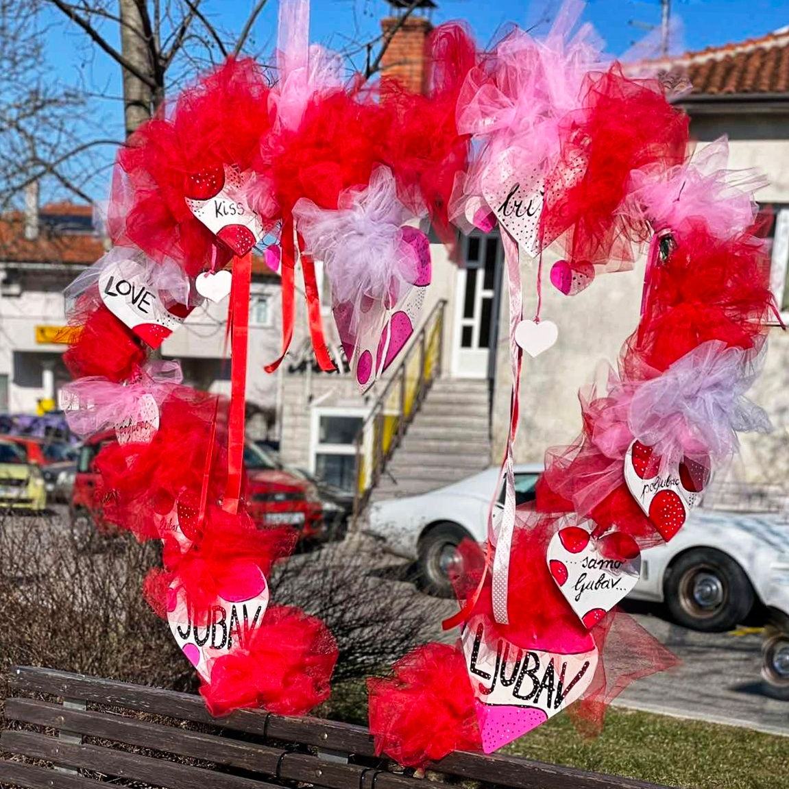 valentinovo viskovo (1) valentinovo viskovo (1)