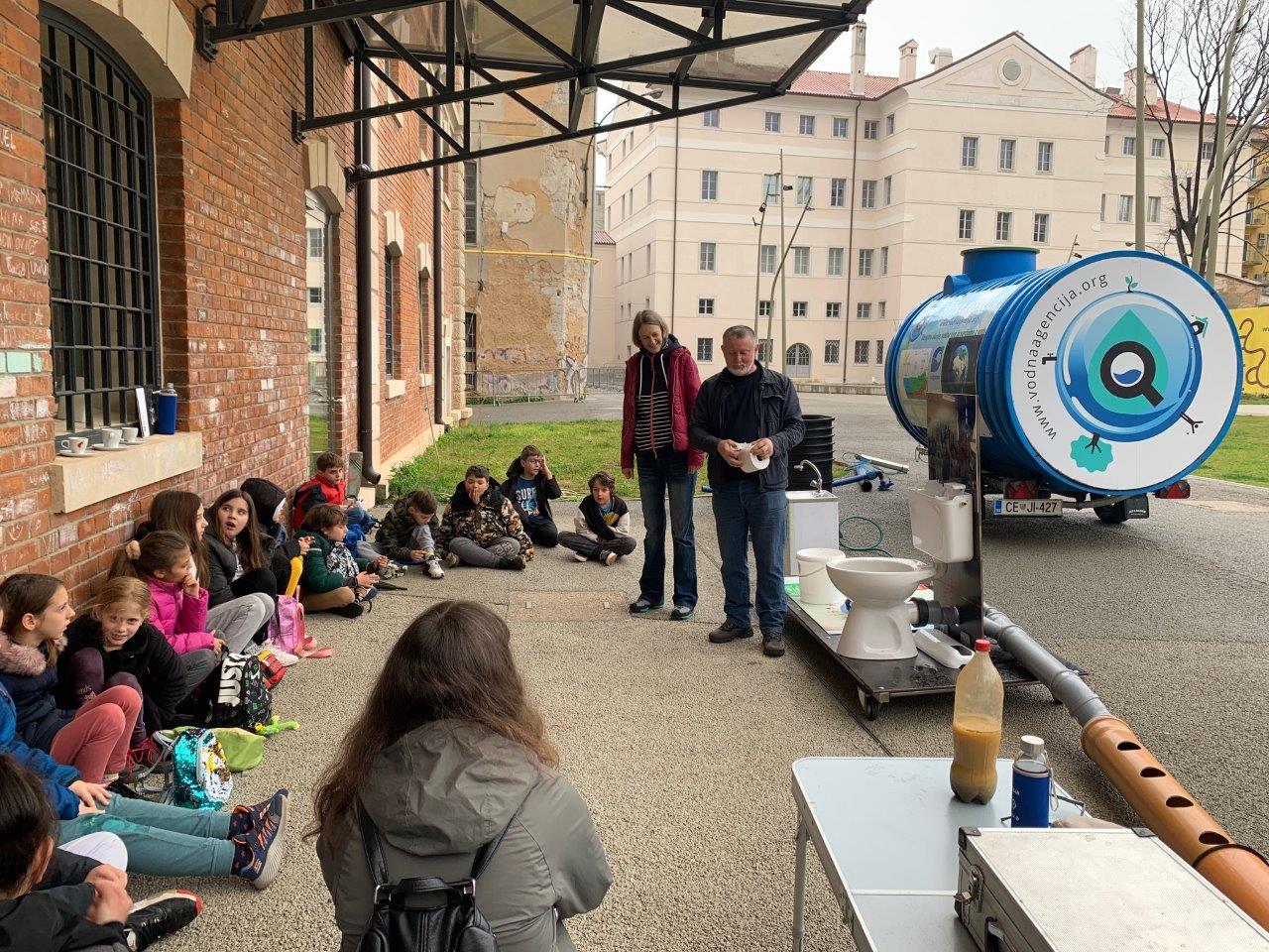 Obilježavanje-Svjetskog-dana-voda-u-Dječjoj-kući-4 Obilježavanje-Svjetskog-dana-voda-u-Dječjoj-kući-4