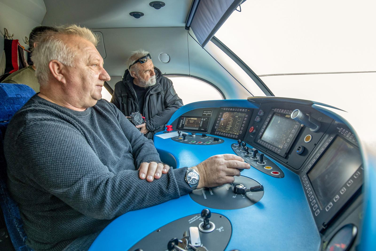 Prva vožnja novoga dizel-električnog motornog vlaka na relaciji Pula – Pazin Prva vožnja novoga dizel-električnog motornog vlaka na relaciji Pula – Pazin