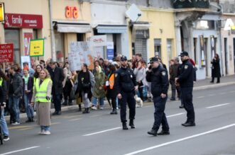 No?ni mar u Rijeci pod geslom Borim se ko ensko