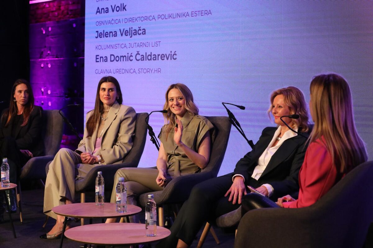 Rijeka: Womens Weekend, panel "O čemu žene lažu?"