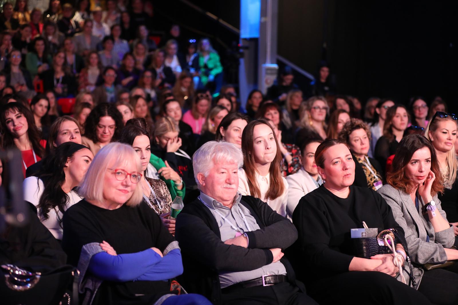 Rijeka: Womens Weekend, panel “O čemu žene lažu?”