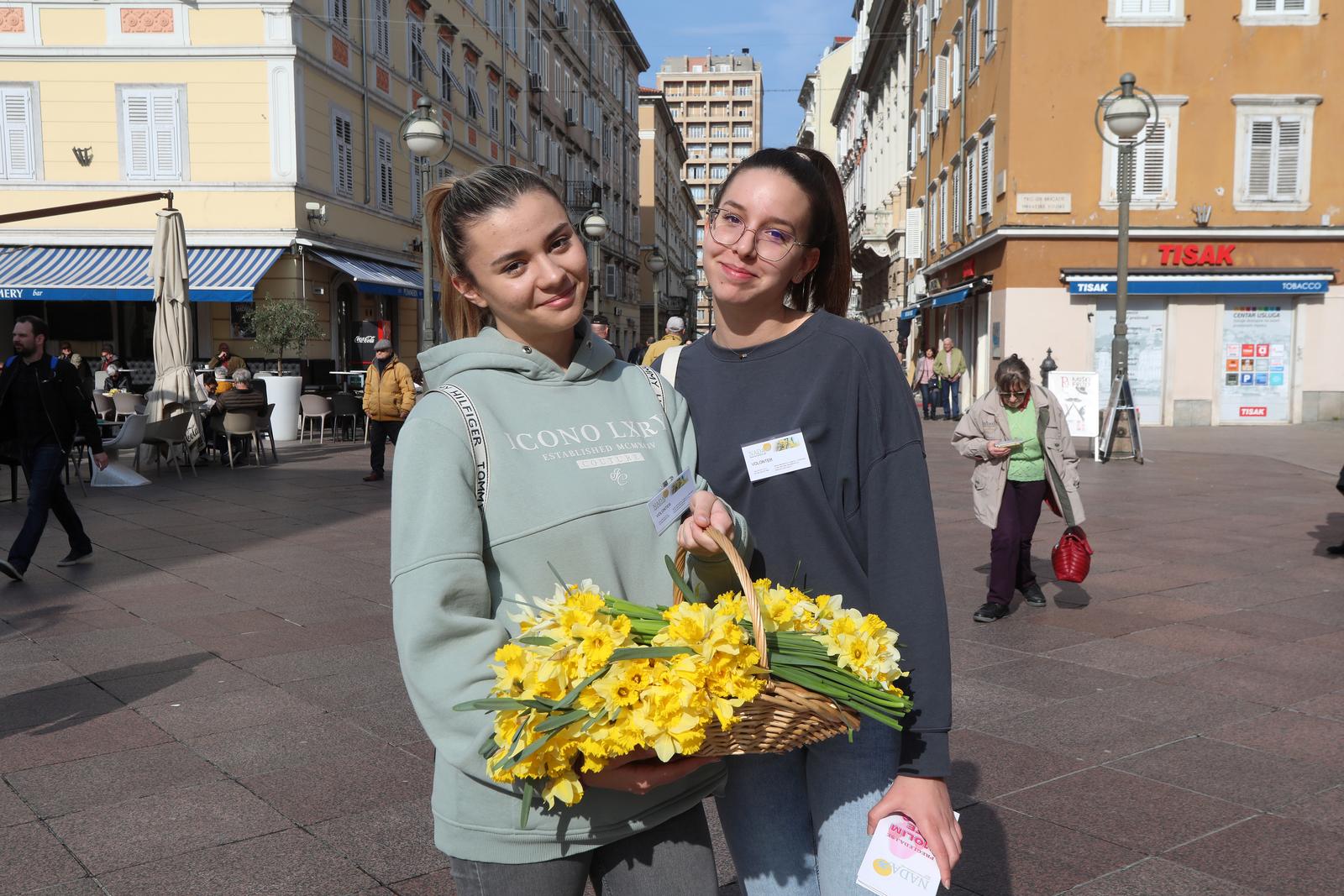Rijeka: Na Korzu obilježen Dan narcisa posvećen oboljelima od raka dojke