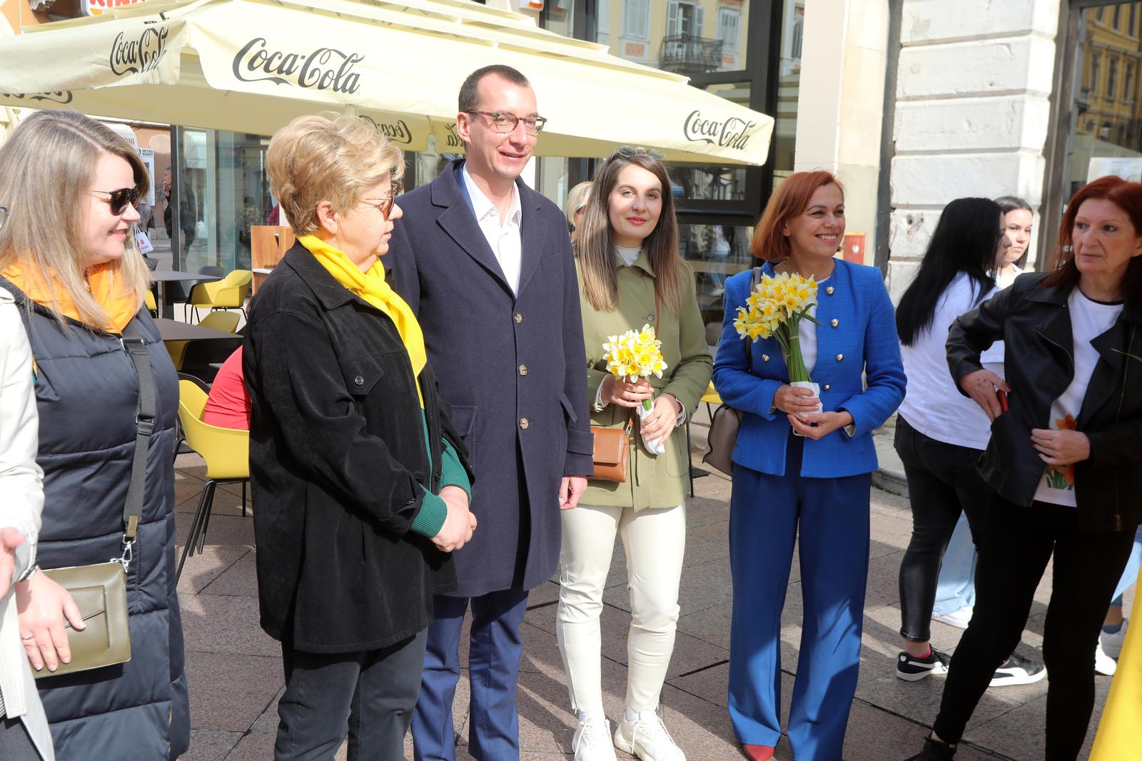 Rijeka: Na Korzu obilježen Dan narcisa posvećen oboljelima od raka dojke