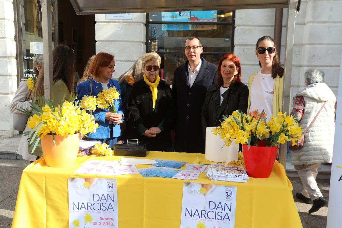 Rijeka: Na Korzu obilježen Dan narcisa posvećen oboljelima od raka dojke
