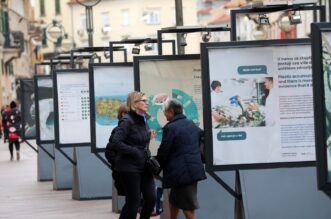 Rijeka: Na Korzu postavljena izložba “Volim grad kojim ne teče smeće”