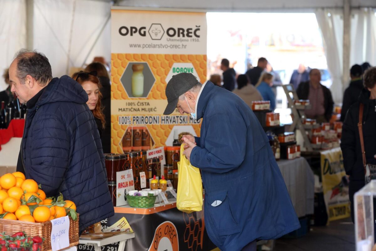 Rijeka: Otvoren sajam proizvođača i OPG-ova “Domaće je domaće”