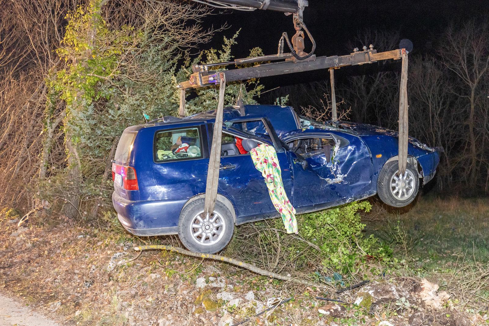U prometnoj nesreći u Marčanama poginula jedna osoba