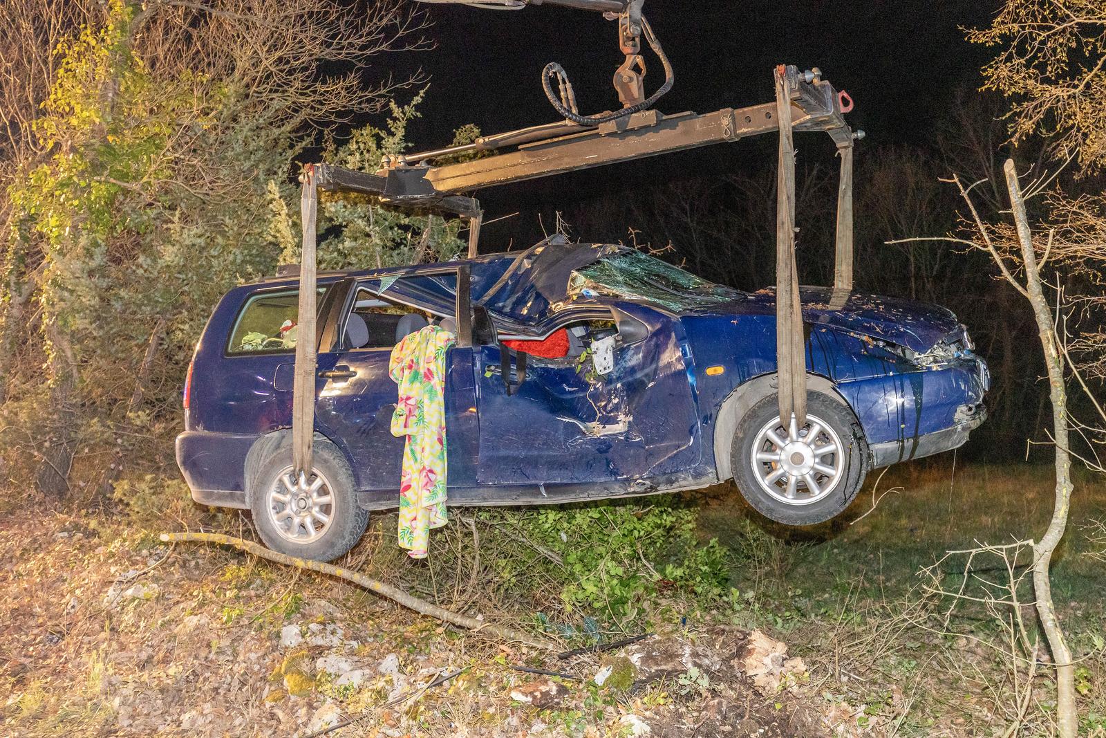 U prometnoj nesreći u Marčanama poginula jedna osoba