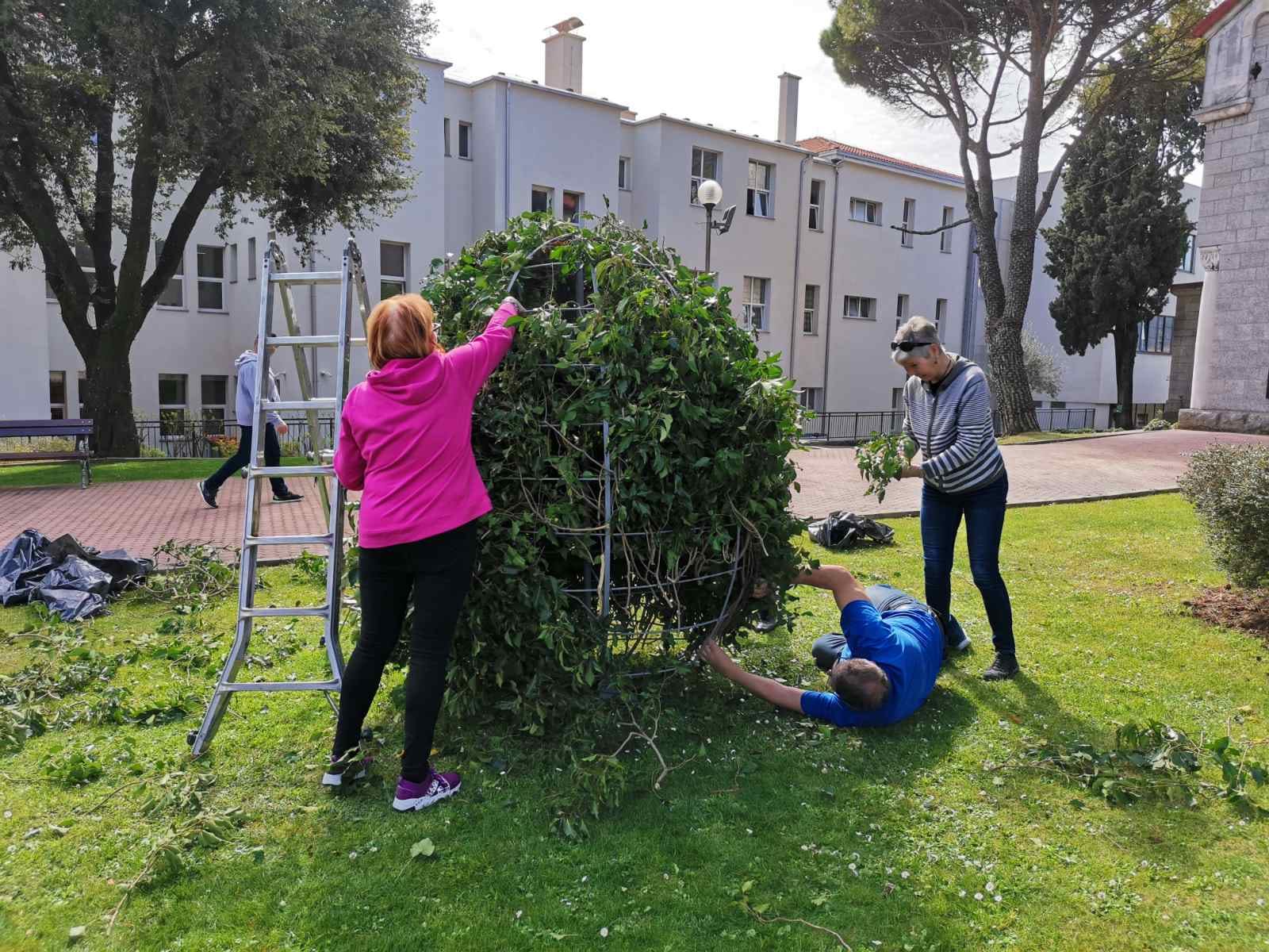 penzici matulji centar uskrsnje jaje (1) penzici matulji centar uskrsnje jaje (1)