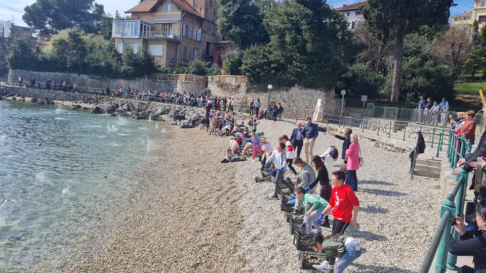 plaza tomasevac opatija eko akcija svjetski dan vode (1) plaza tomasevac opatija eko akcija svjetski dan vode (1)
