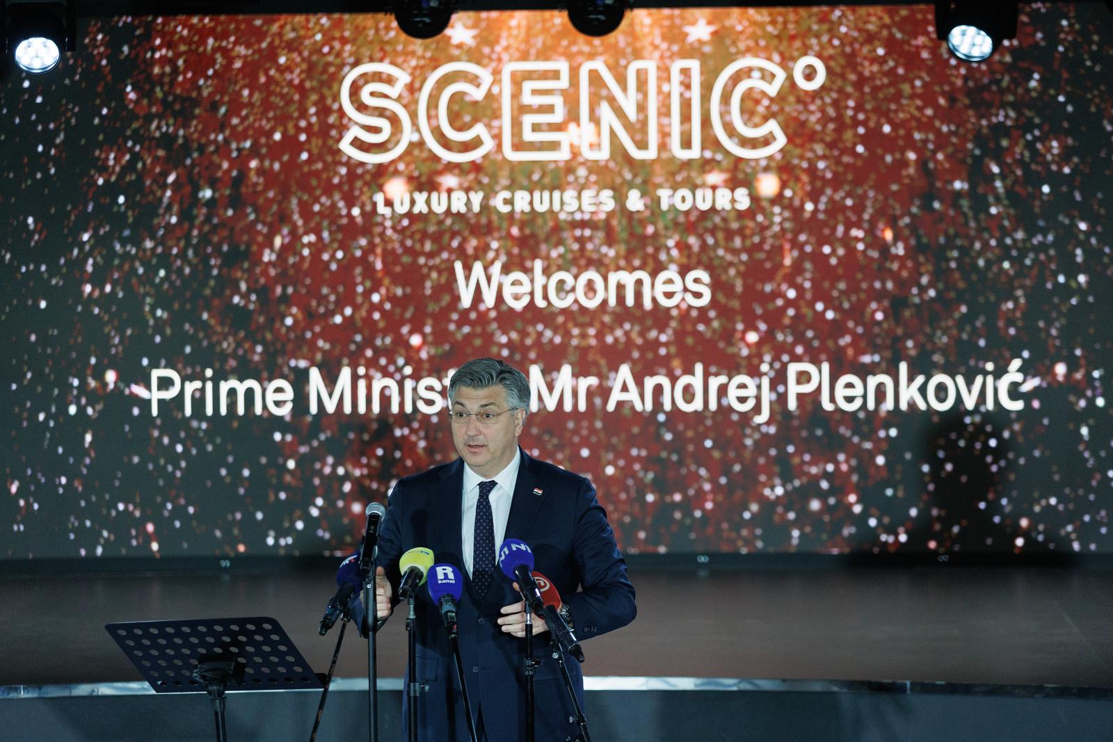 Rijeka: Svečano isplovljavanje broda Scenic Eclipse II Rijeka: Svečano isplovljavanje broda Scenic Eclipse II