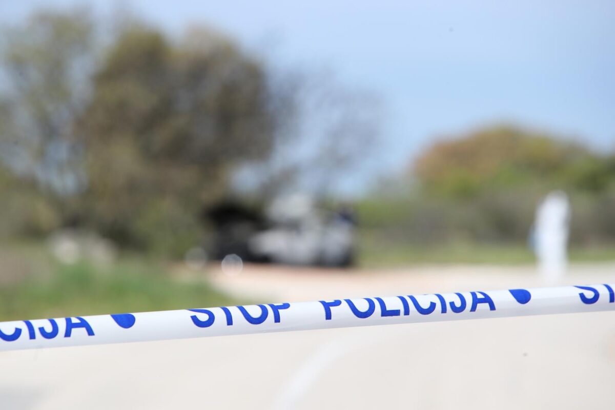 Zadar: Jedna osoba smrtno stradala u požaru automobila u Lovincu