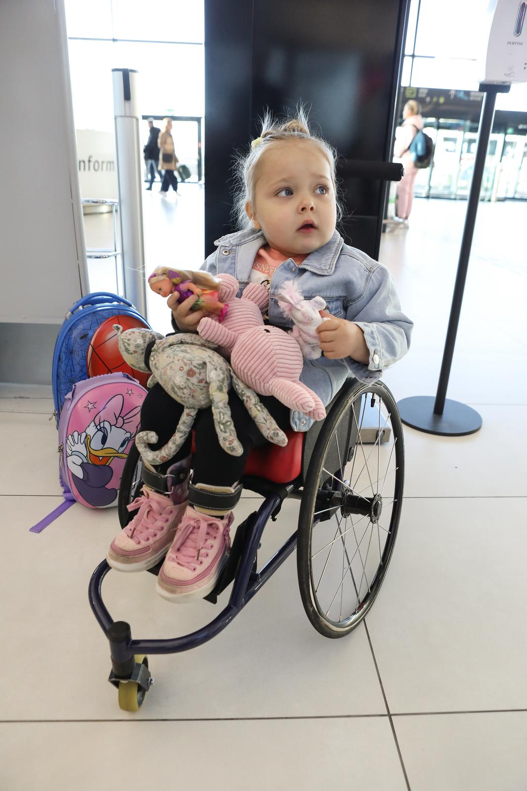 Zagreb: Malena Lava Petrušić s obitelji putuje na liječenje u SAD Zagreb: Malena Lava Petrušić s obitelji putuje na liječenje u SAD