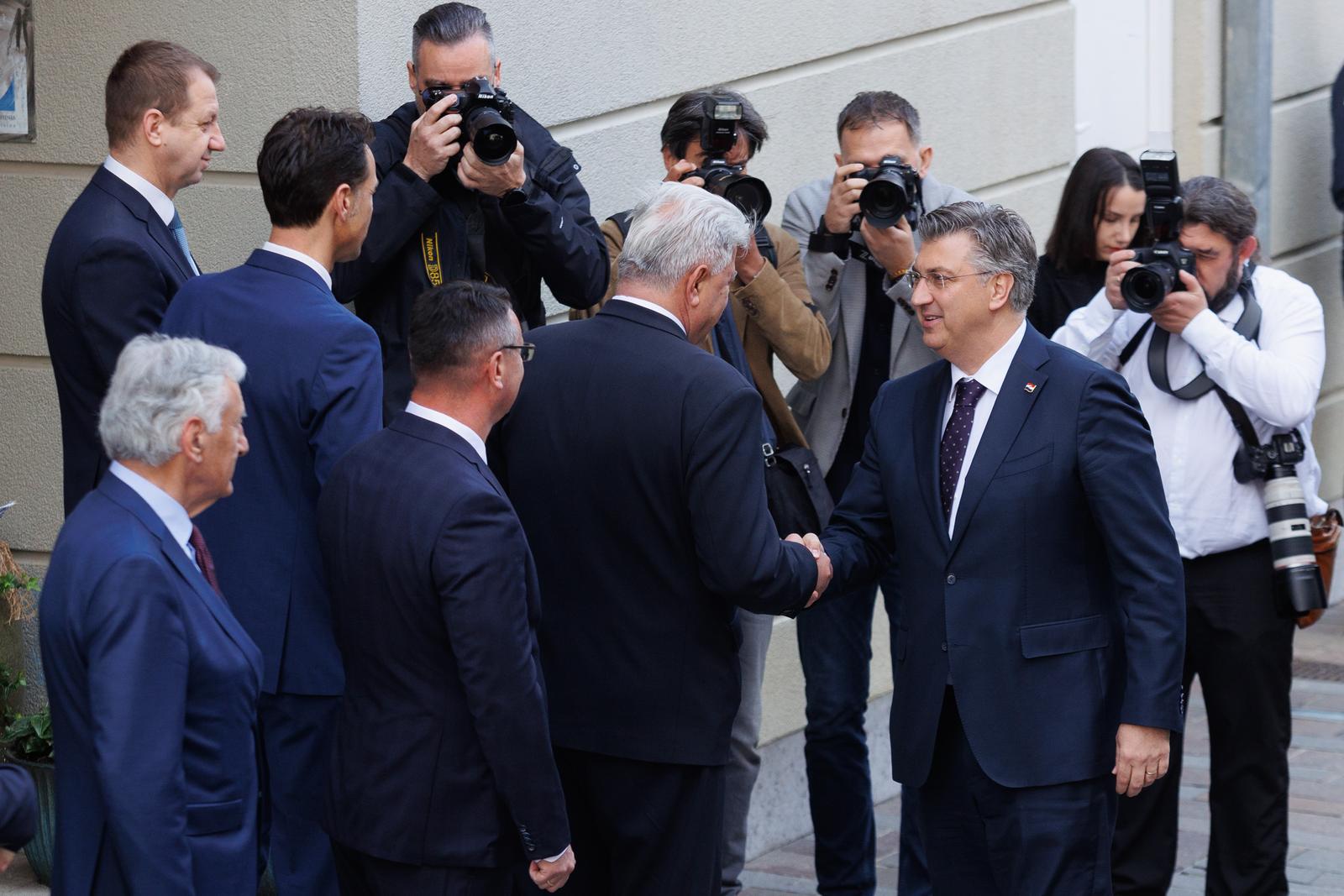 Andrej Plenković sudjelovao je na svečanom obilježavanju 20 godina Hrvatske zajednice županija u Opatiji Andrej Plenković sudjelovao je na svečanom obilježavanju 20 godina Hrvatske zajednice županija u Opatiji