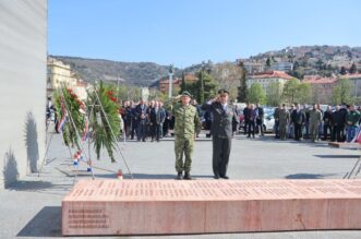 Polaganje-vijenaca-povodom-Obilježavanja-32.-godišnjice-osnivanja-Specijalne-jedinice-policije-„Ajkula“-4