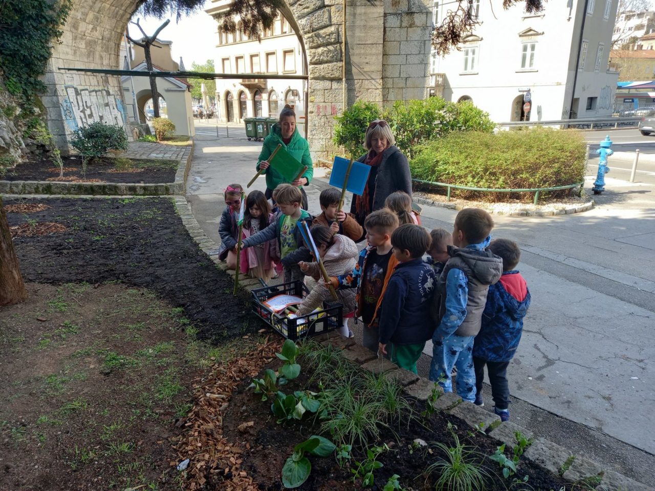 djecji vrtic cistoca crtezi (2) djecji vrtic cistoca crtezi (2)