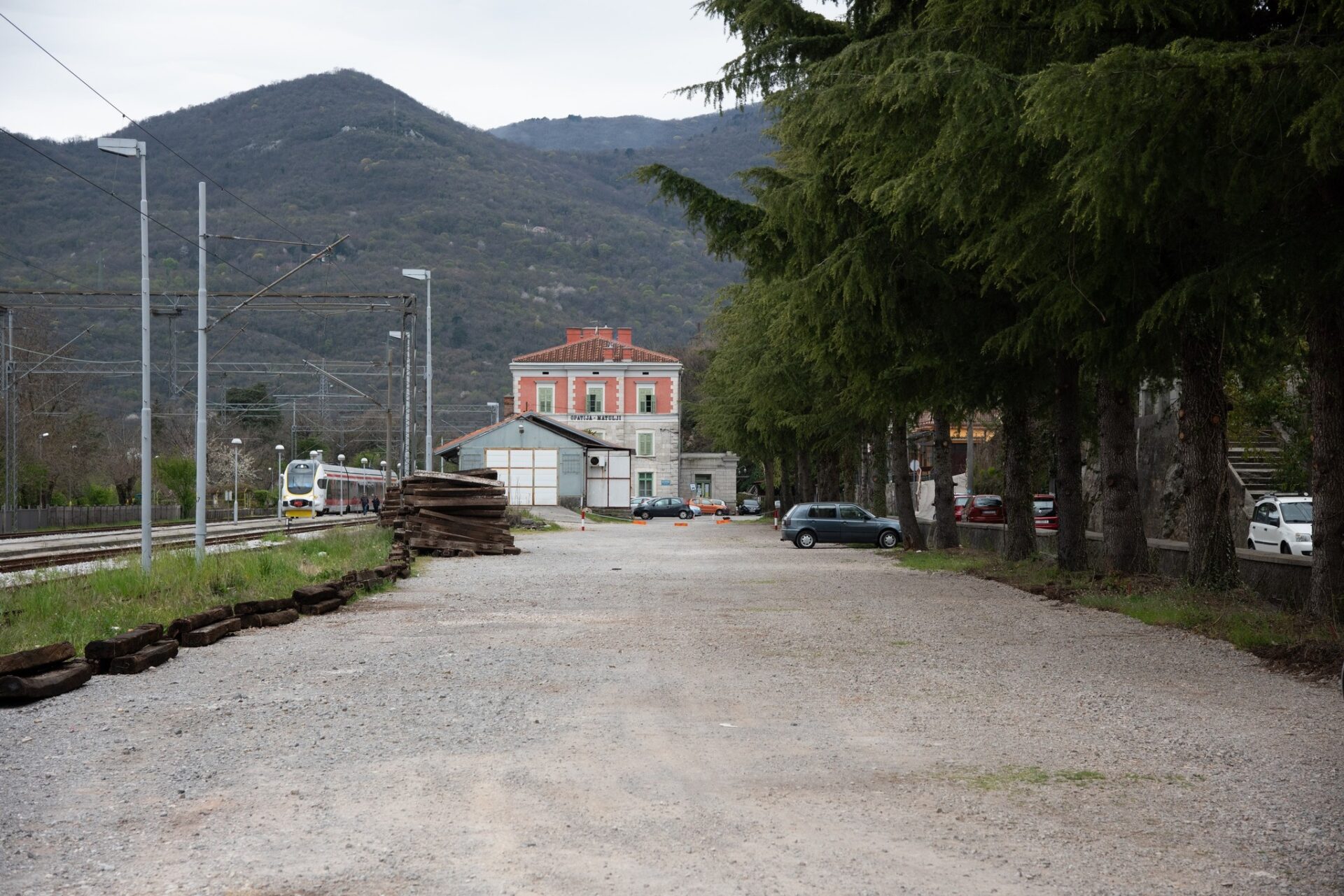 matulji vlak parking (3) matulji vlak parking (3)