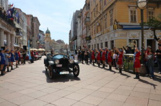 27.-Međunarodni-oldtimer-auto-rally-5