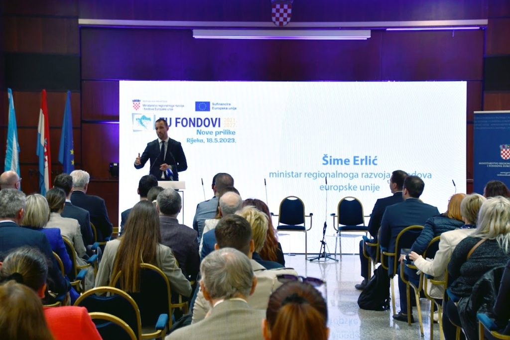 DSC_2074-1024×683 DSC_2074-1024×683