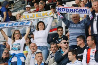 hnk rijeka utakmica rujevica tribine navijači