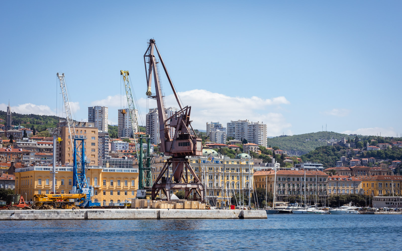 Ilustrativne 4.5.-23 Ilustrativne 4.5.-23