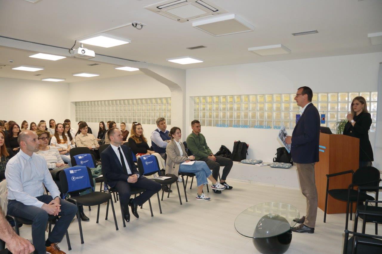 Konferencija-Čovjek-uči-dok-je-živ-5 Konferencija-Čovjek-uči-dok-je-živ-5