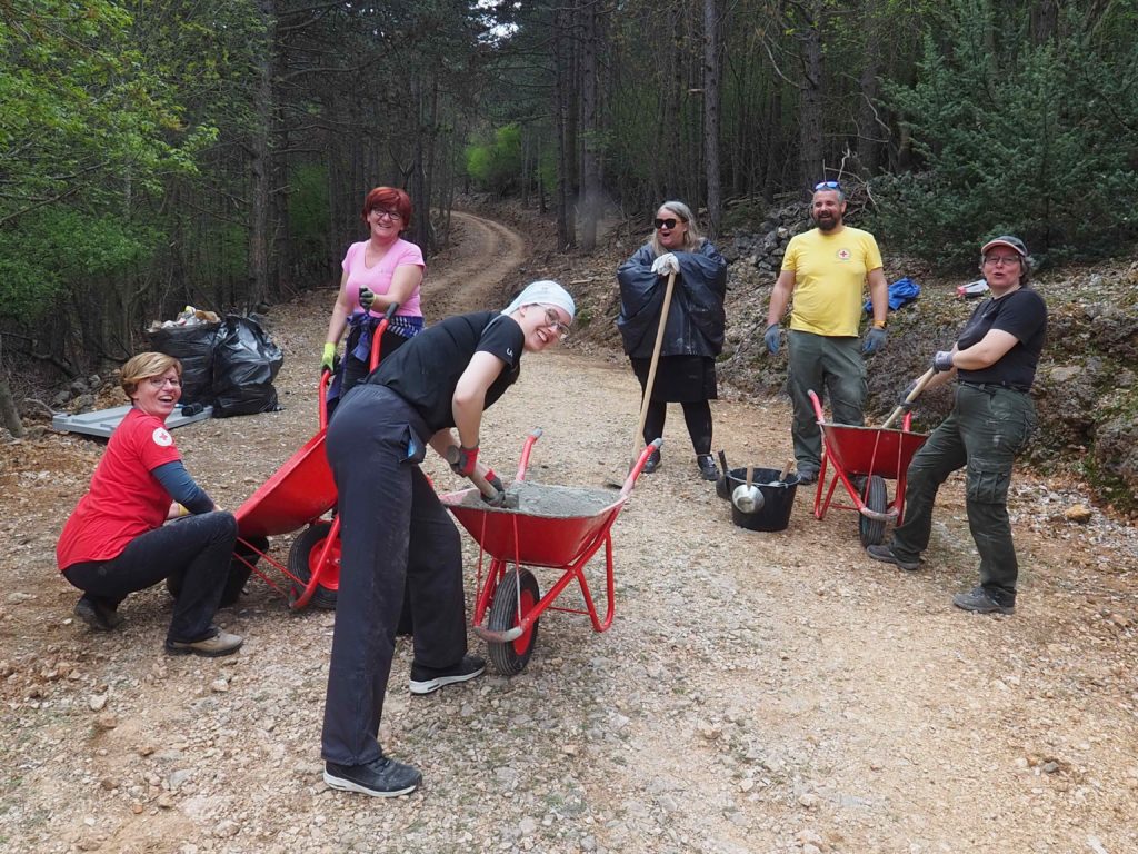 OLYMPUS DIGITAL CAMERA OLYMPUS DIGITAL CAMERA