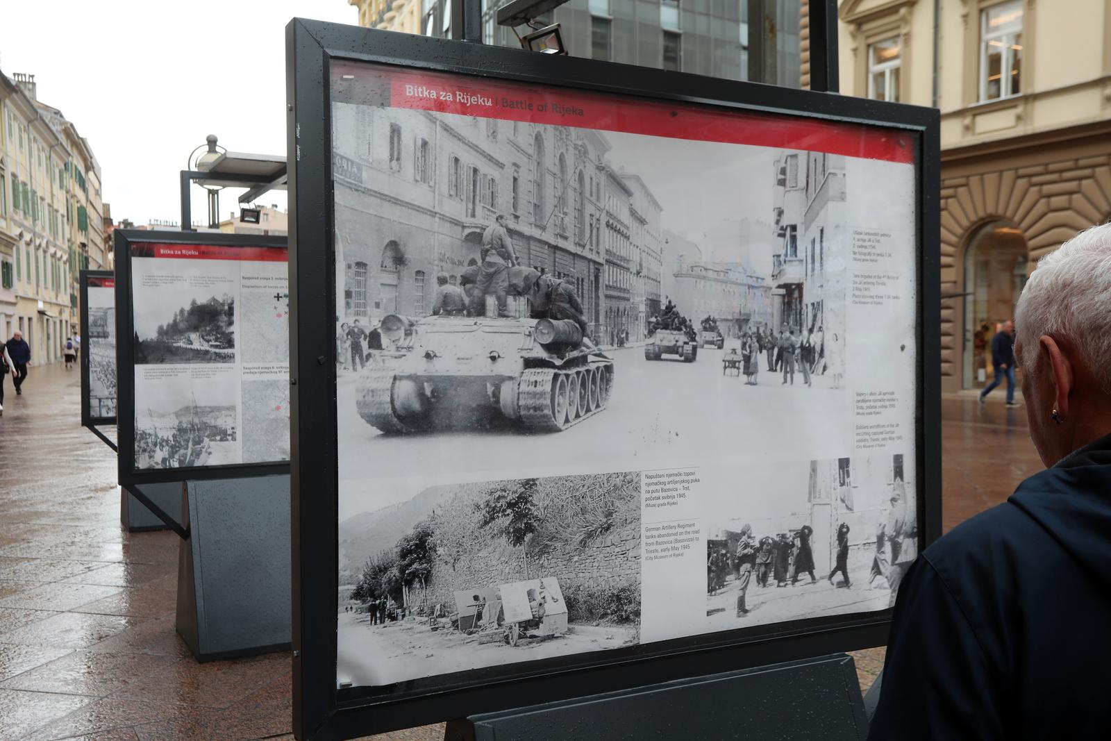 Rijeka: Obilježavanje Dana oslobođenja Rijeke od fašizma započelo otvorenjem izložbe na Korzu Rijeka: Obilježavanje Dana oslobođenja Rijeke od fašizma započelo otvorenjem izložbe na Korzu