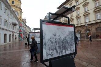 Rijeka: Obilježavanje Dana oslobođenja Rijeke od fašizma započelo otvorenjem izložbe na Korzu