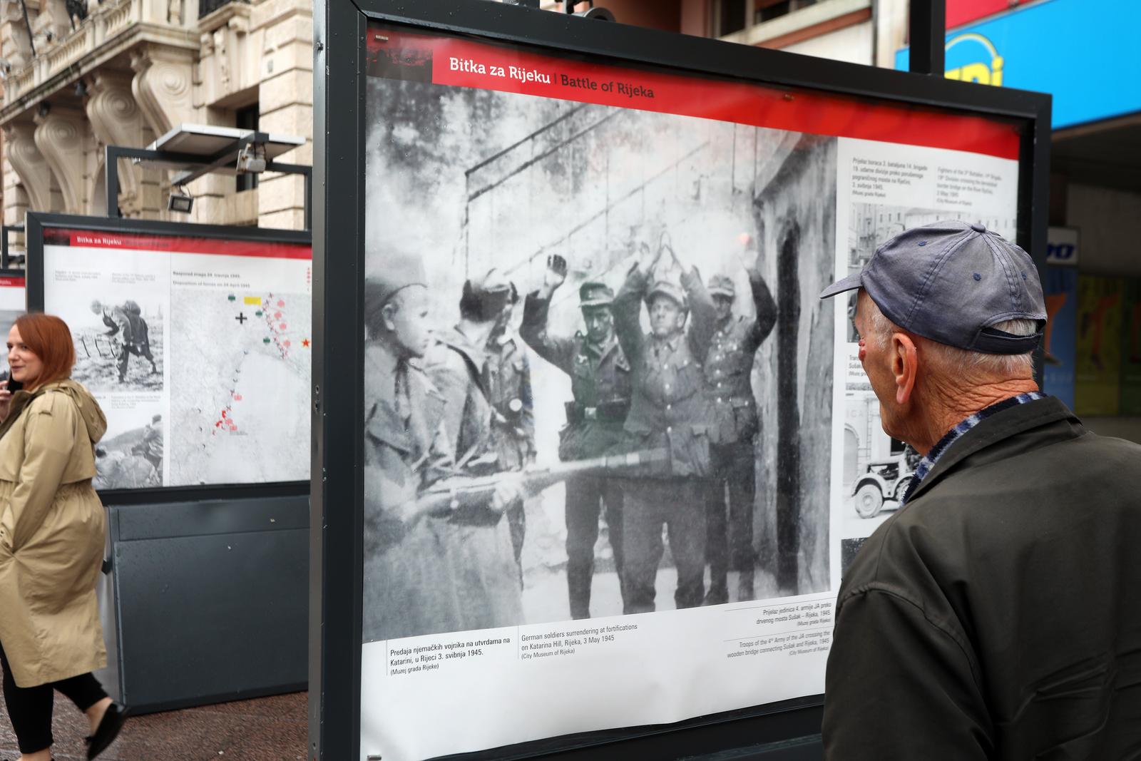 Rijeka: Obilježavanje Dana oslobođenja Rijeke od fašizma započelo otvorenjem izložbe na Korzu Rijeka: Obilježavanje Dana oslobođenja Rijeke od fašizma započelo otvorenjem izložbe na Korzu