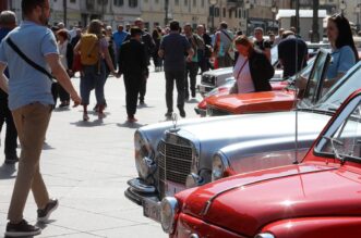 Na ulicama grada održan 27. Oldtimer auto rally Rijeka 2023