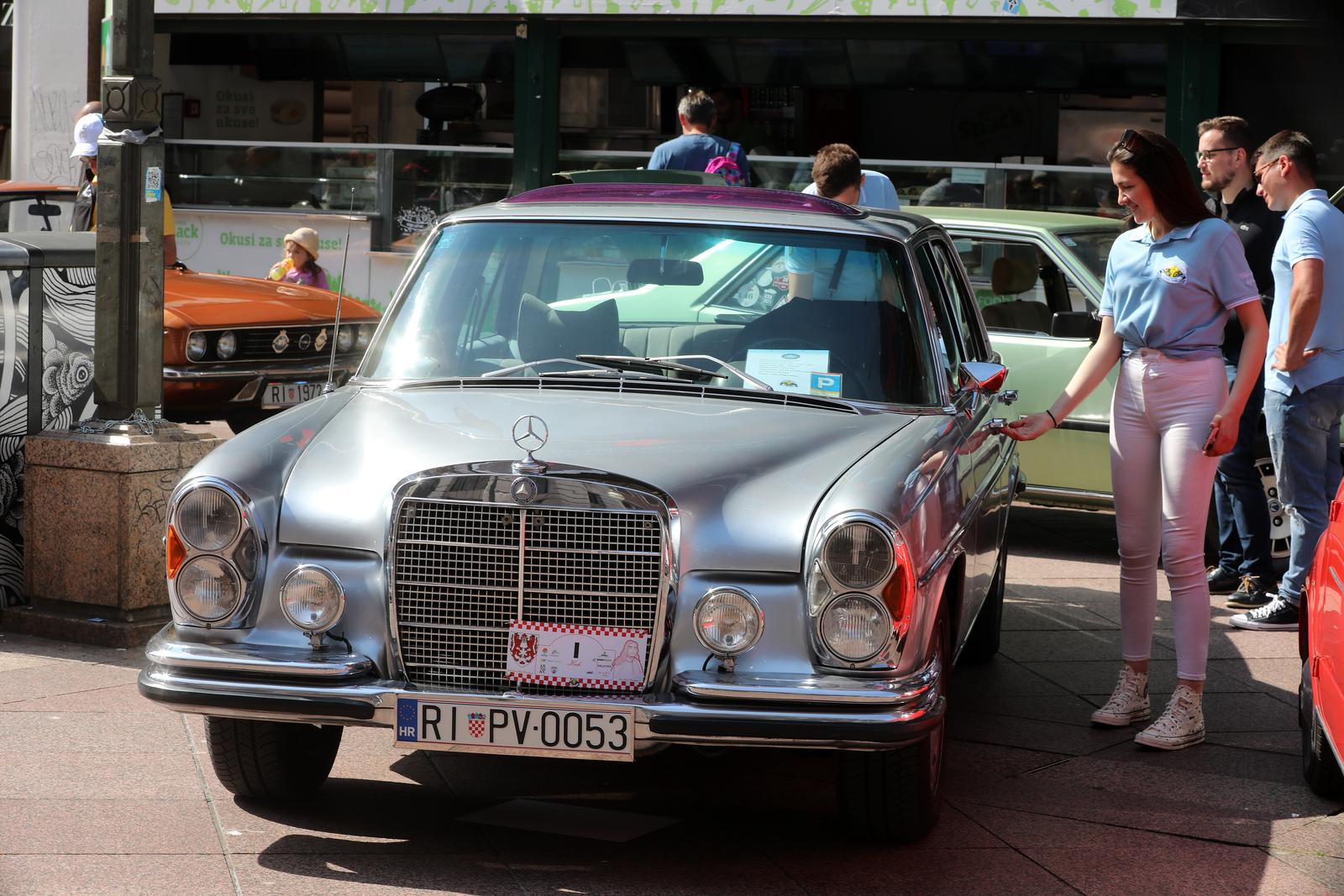 Na ulicama grada održan 27. Oldtimer auto rally Rijeka 2023
