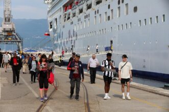 Prvi ovosezonski kruzer Norwegian Gem uplovio u riječku luku pun turista