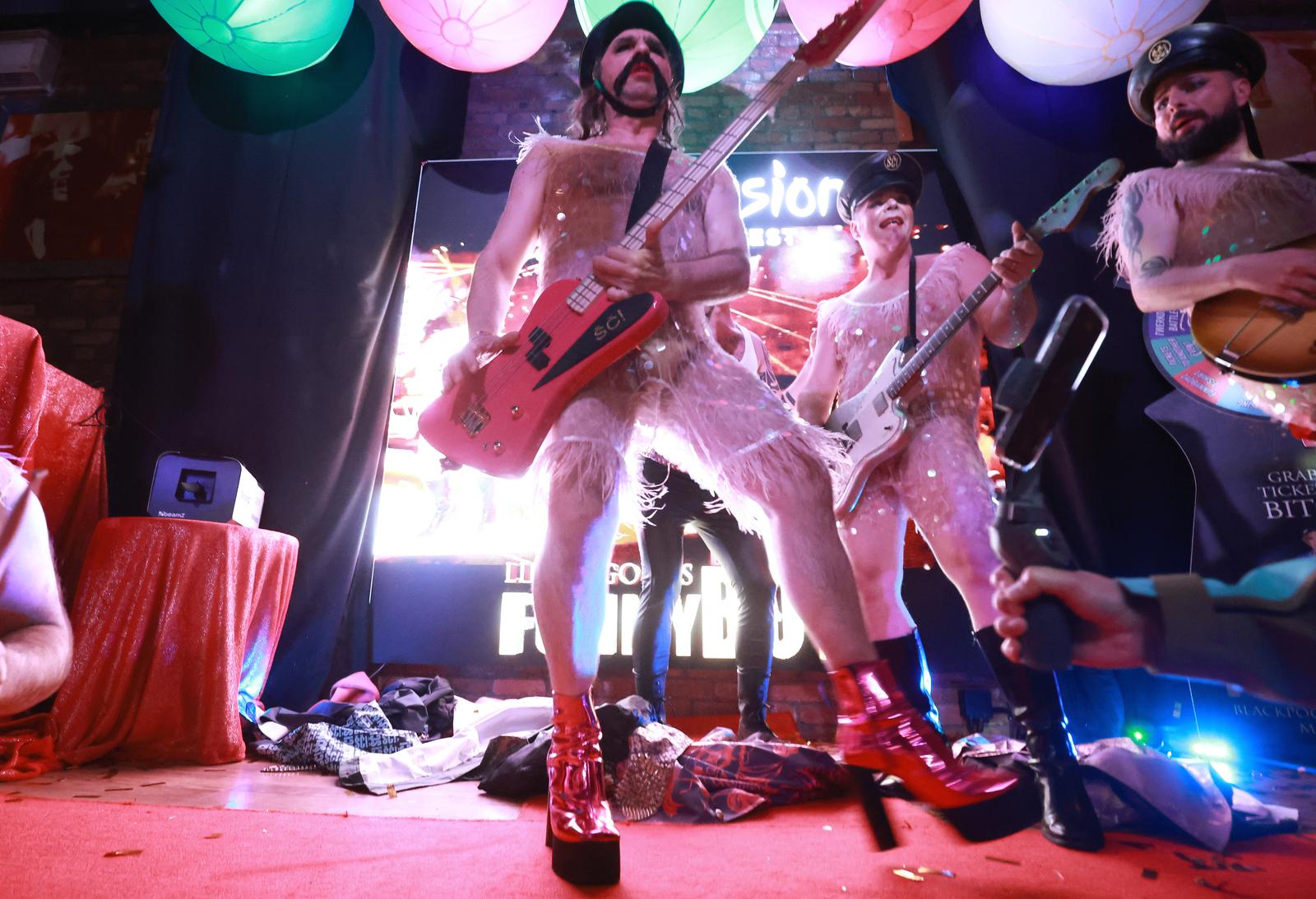 Liverpool: ?lanovi grupe Let 3 gostovali u no?nom klubu Supper Club